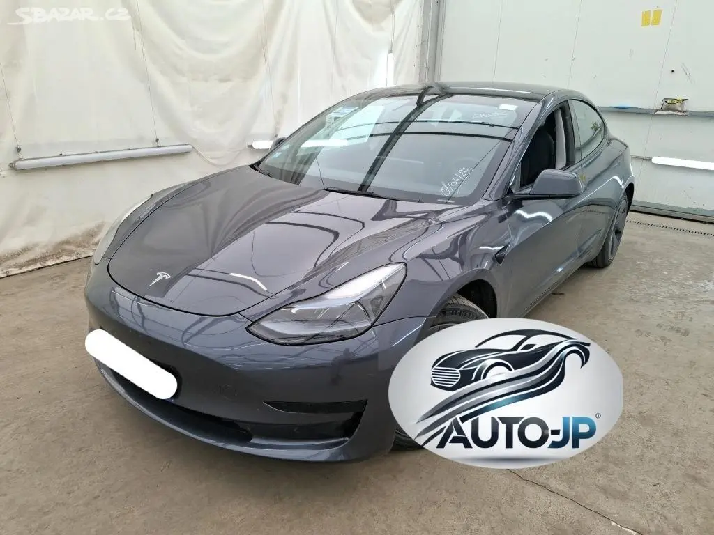 Tesla Model 3, RWD LED ACC PŘIPRAVUJEME